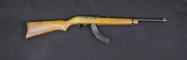 Ruger 10/22 Carbine .22 LR, classic hardwood stock